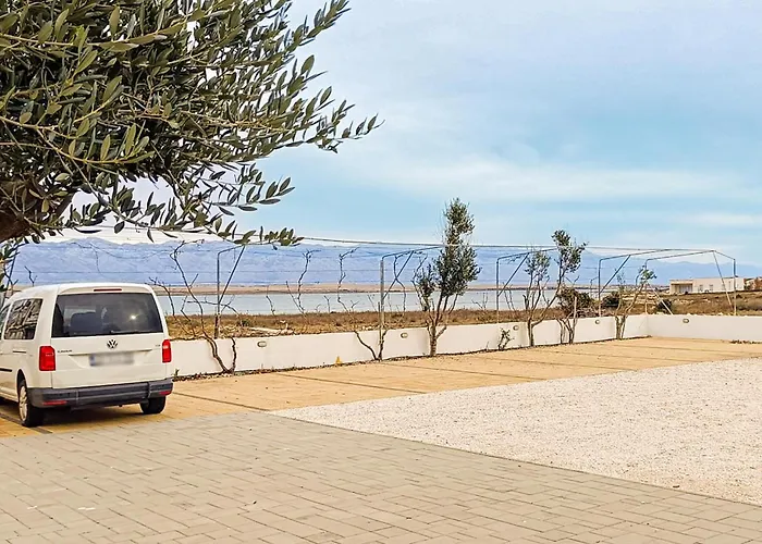 Apartman 1 Bedroom Lovely In *