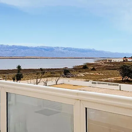 Апартаменты 1 Bedroom Lovely In *